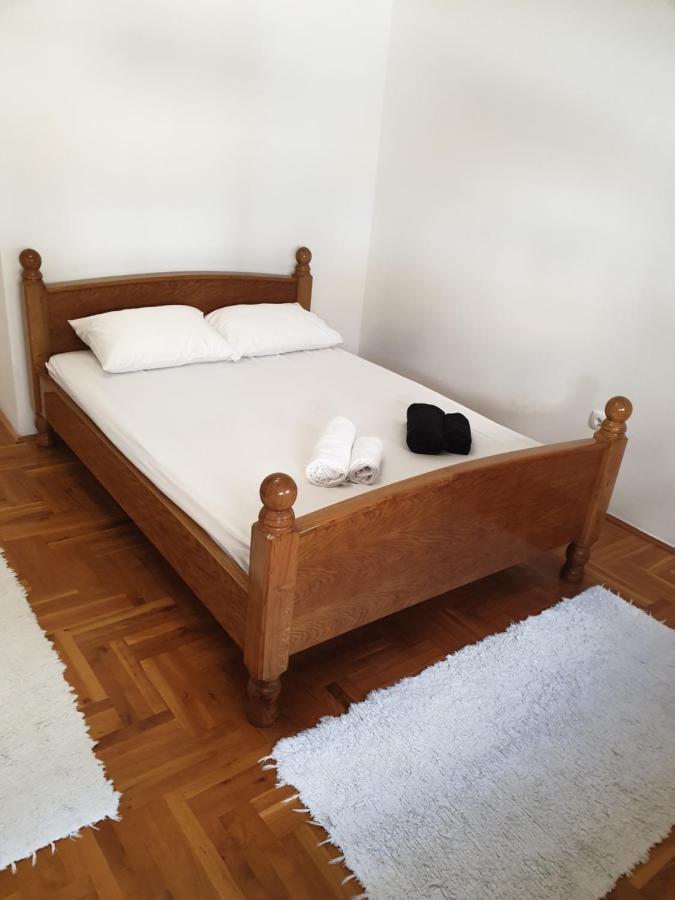 Apartman Mirage Sremska Mitrovica Eksteriør billede
